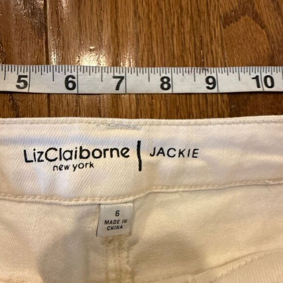 Liz Claiborne Jackie cream high rise flare jeans 6 - Picture 3 of 10